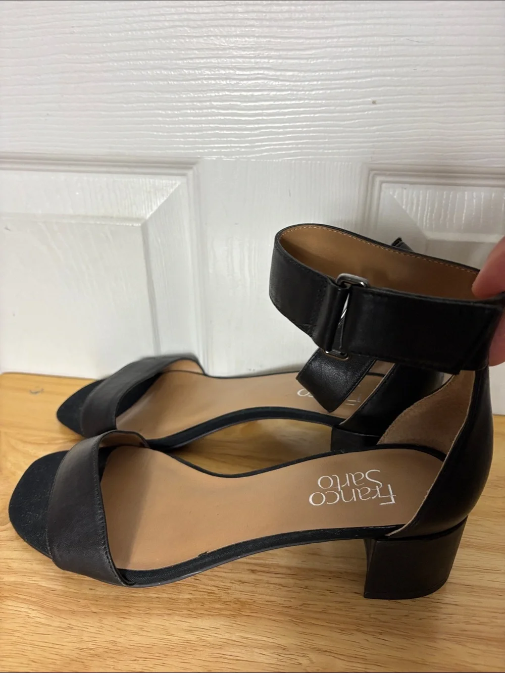 Franco Sarto classic black